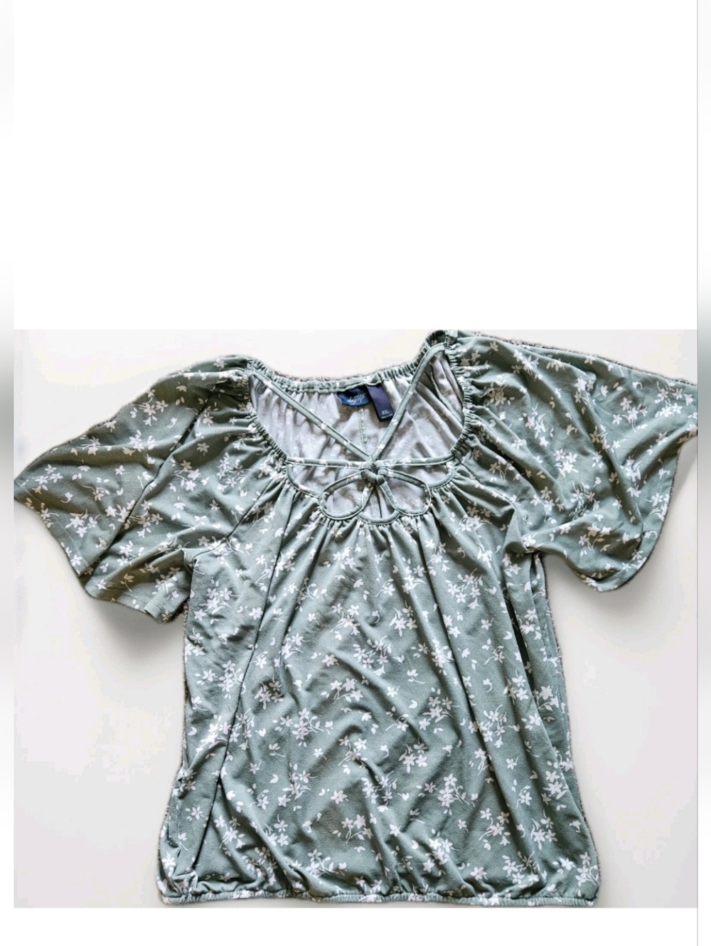 Daytrip Sage Green Floral Tie-Front Blouse